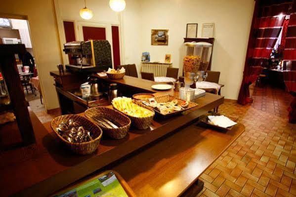 Royal Hotel 앙제 외부 사진